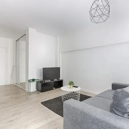 Champs Elysees Haussmann Charming 1br Appartamento *
